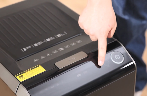 02 Deli Auot papel de alimentación Shrdder ET088