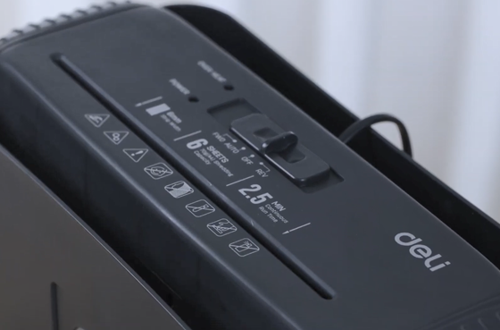 Trituradora de papel con corte de tira 01 Deli ET102SC