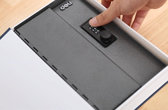 01 Deli ET647 caja de libros