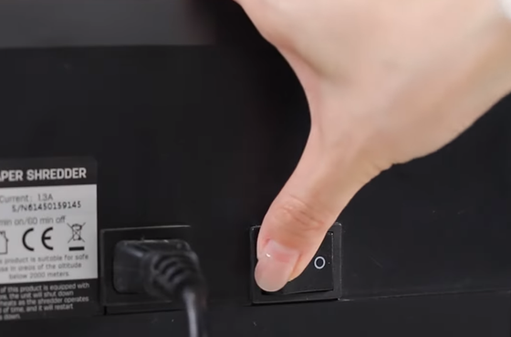 Trituradora de papel 01 Deli E14400